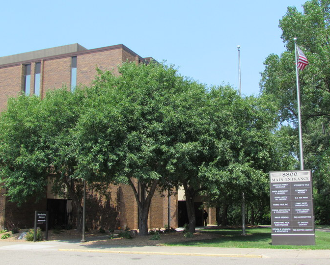 Exterior image of CAP-HC's St. Louis Park office location in 2013