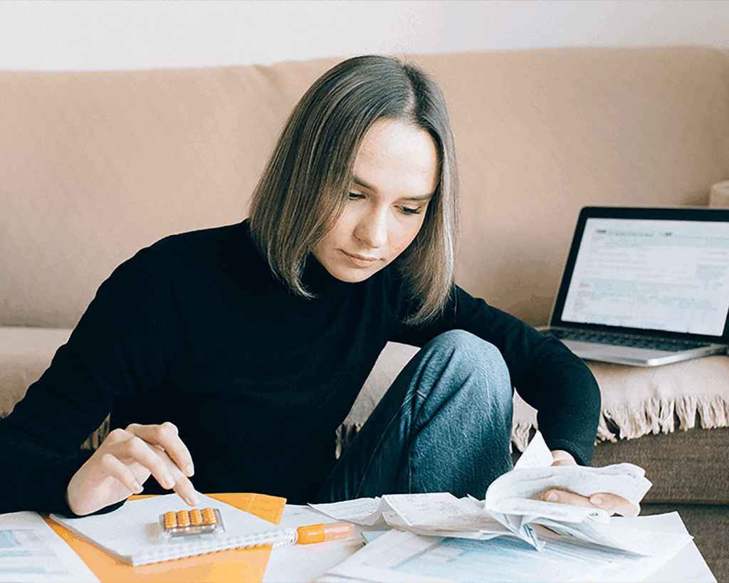 woman preparing her taxes